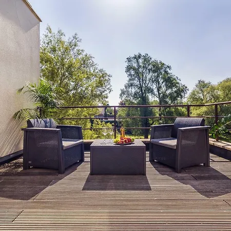 Brussels Expo Terrace Wemmel